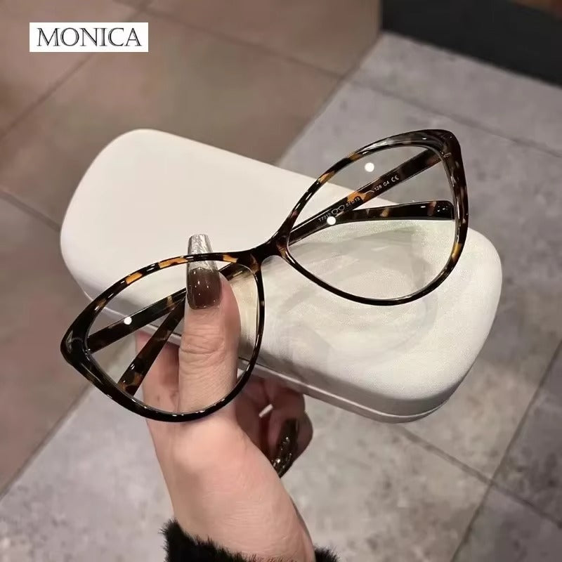 Small Frame Vintage Cat Eye Sunglasses