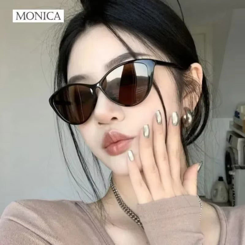 Small Frame Vintage Cat Eye Sunglasses