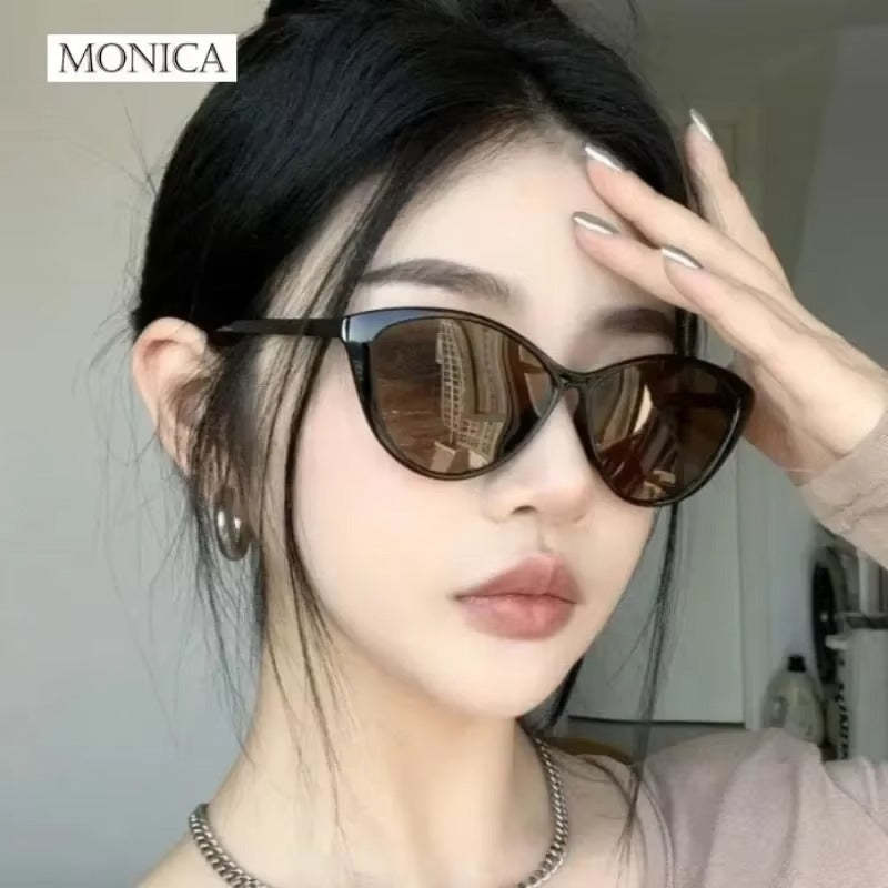 Small Frame Vintage Cat Eye Sunglasses